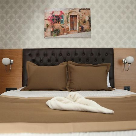 Otel Grand Lark Istambul Exterior foto