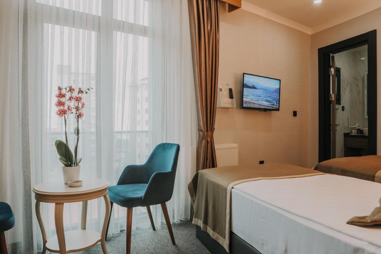 Otel Grand Lark Istambul Exterior foto